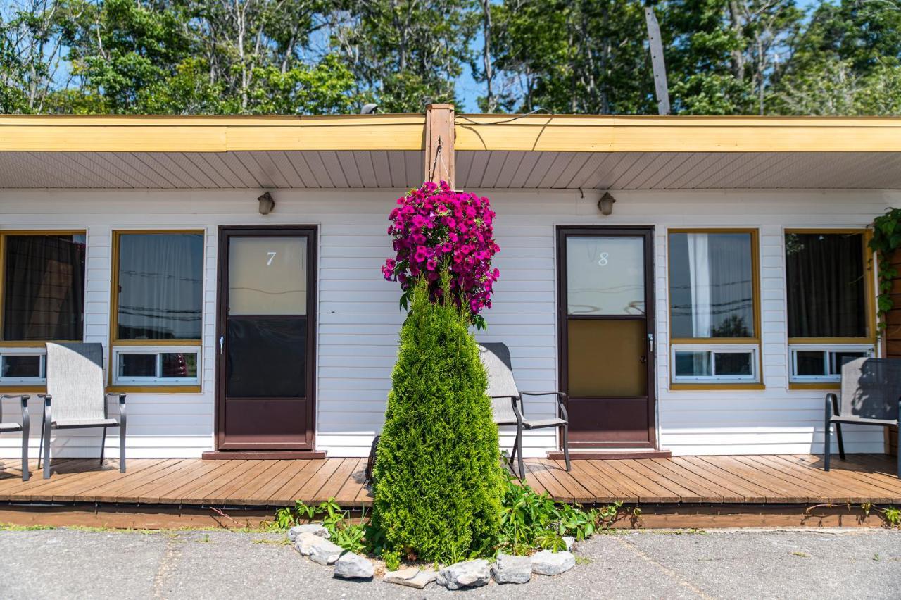 Motel Ile D'Orleans Sainte-Petronille Exteriér fotografie
