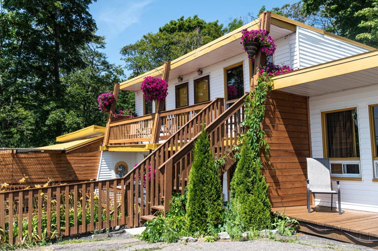 Motel Ile D'Orleans Sainte-Petronille Exteriér fotografie